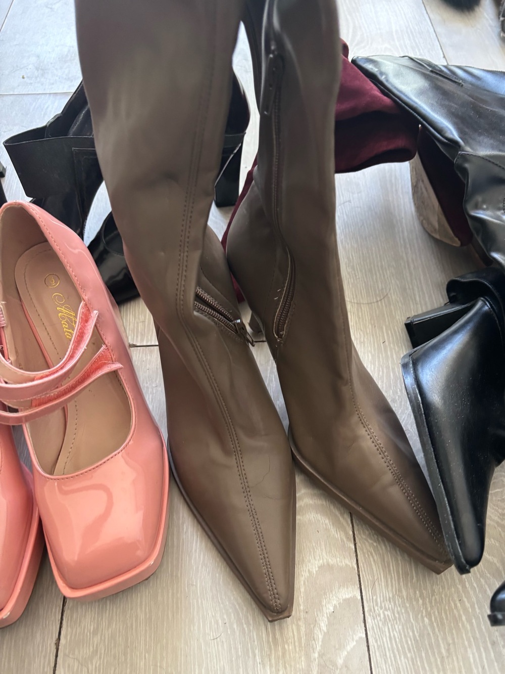 OAK + FORT Brown Pointed-Toe Knee Boots